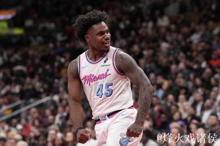 戴维恩-米切尔谈连败:展现热火风格,专注防守 戴维恩-米切尔谈连败:展现热火风格,专注防守