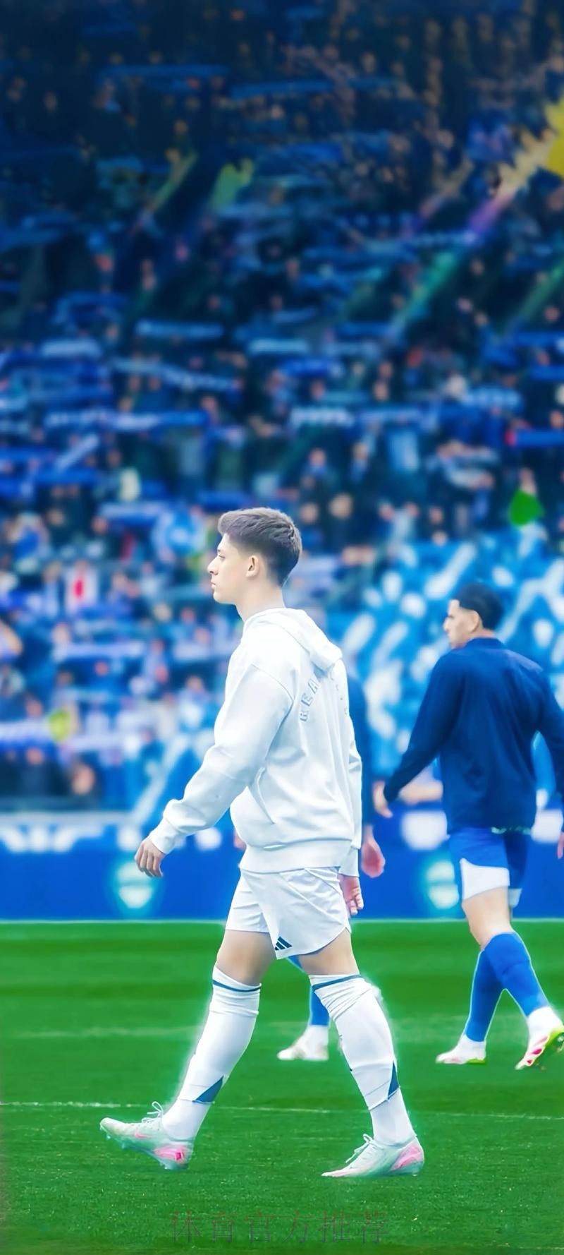 西媒:卡马文加不喜欢踢左后卫 皇马高层也不喜欢